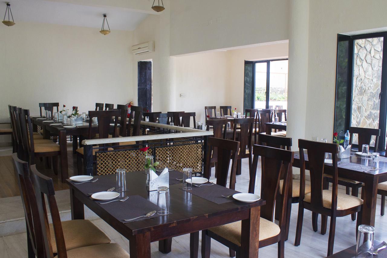 Velvet County Resort & Spa Lonavala Luaran gambar