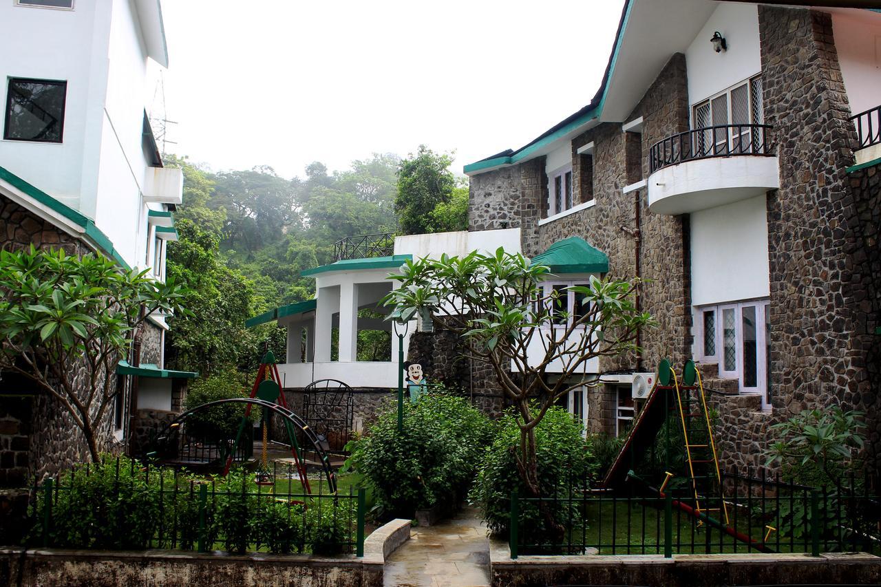 Velvet County Resort & Spa Lonavala Luaran gambar